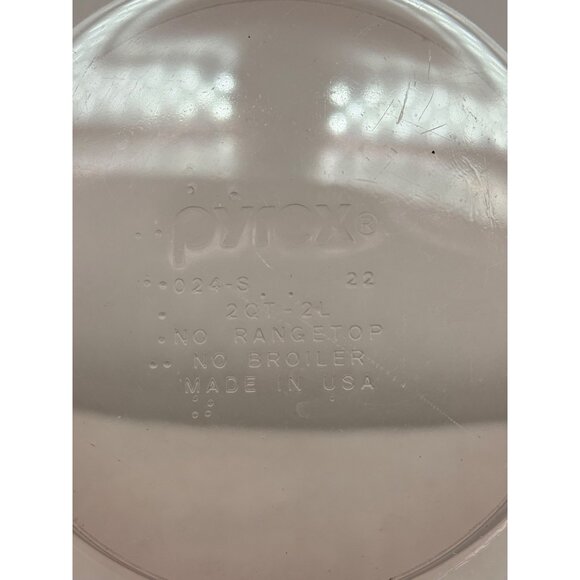 Vintage Pyrex 2QT 2L Cranberry/Purple Sculpted Glass Baking Dish - Picture 5 of 5